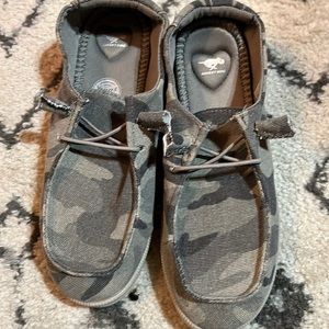 Womens Rocket dog camo shoes brand new